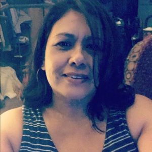 Meet your Posher, Antonia